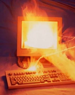 电脑突发火灾莫慌张 电气火灾中计算机的正确应急处理指南